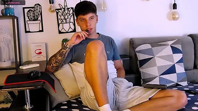 Вебкам-шоу ThomasEdisonn