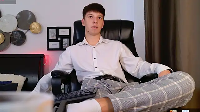 ThomasEdisonn Adlı Modelin Web Kamerası Şovu