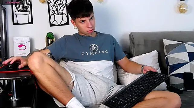 ThomasEdisonn webkamerás műsora