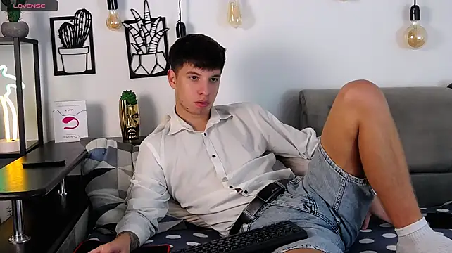 ThomasEdisonn Adlı Modelin Web Kamerası Şovu