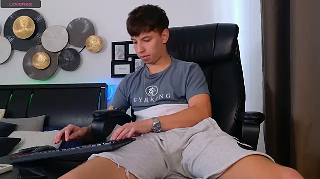 הופעת וובקאם של ThomasEdisonn