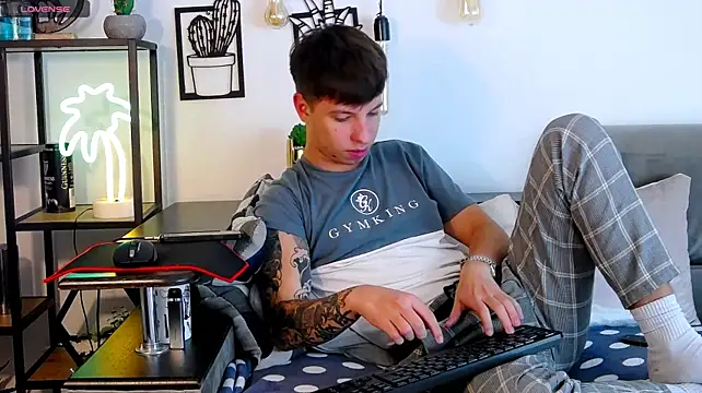 ThomasEdisonn Obrolan Langsung XXX