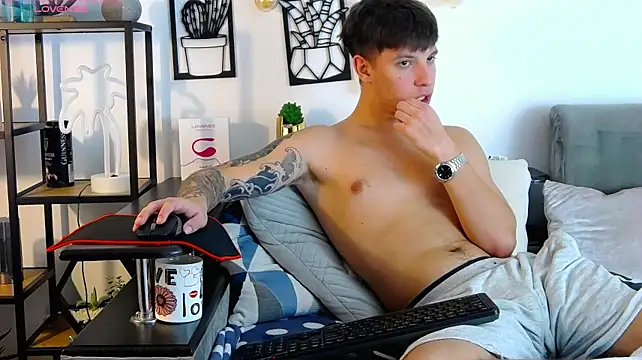 ThomasEdisonn Adlı Modelin Web Kamerası Şovu