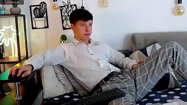 ThomasEdisonn Show in webcam