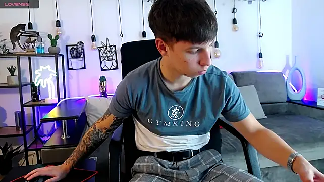 הופעת וובקאם של ThomasEdisonn