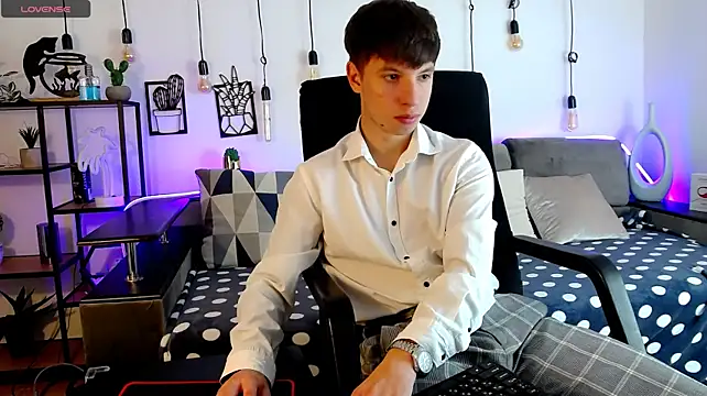 Вебкам-шоу ThomasEdisonn