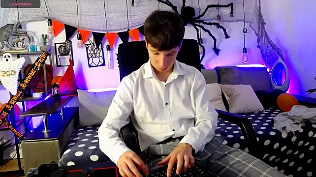 ThomasEdisonn Show in webcam