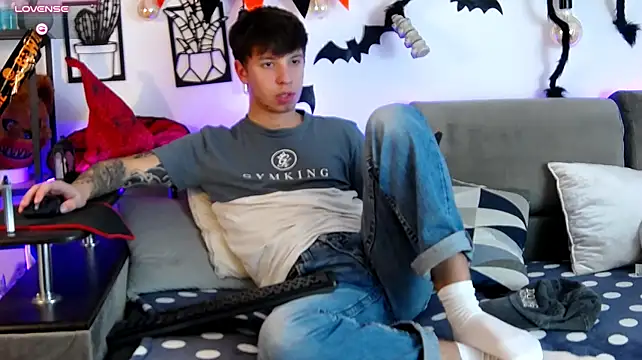 הופעת וובקאם של ThomasEdisonn