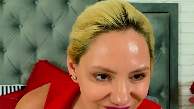 Pokazy przed kamerką – Rissa_Bell