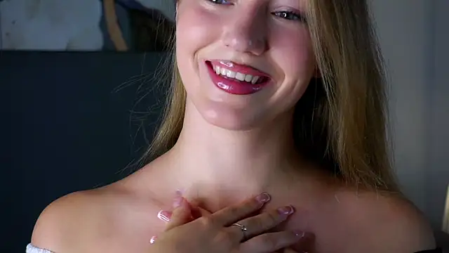 NanceeFinlay's Live XXX Chat