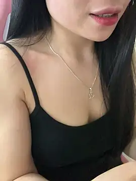 Lilyyy_babyy Show Webcam