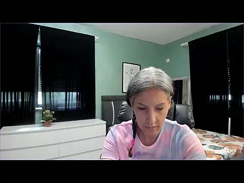 Chat +18 de LexxxyDiamond ao vivo