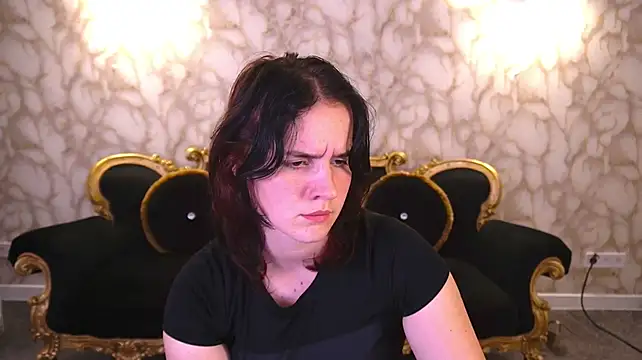 CassandraGold Chat XXX in diretta