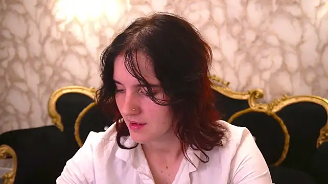 CassandraGold élő XXX-chatje