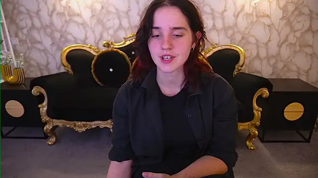 Онлайн чат XXX CassandraGold