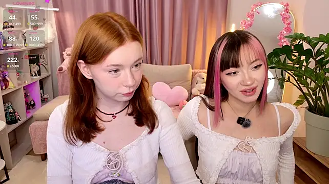 Miiya_Moore's Webcam Show