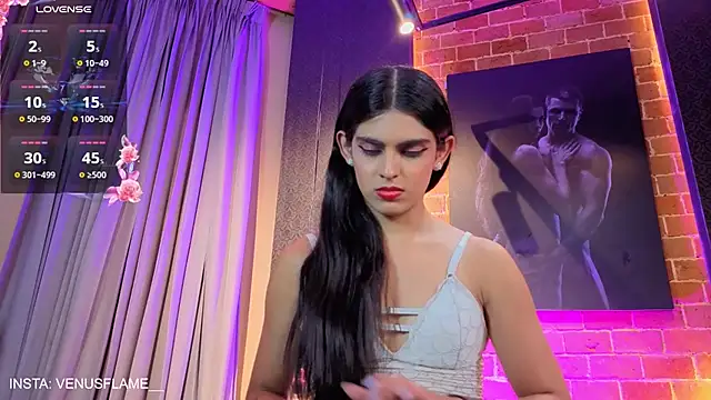 Show modela Venus_flame1 na web-kameri