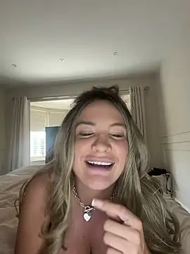 Bustbethh webcam show