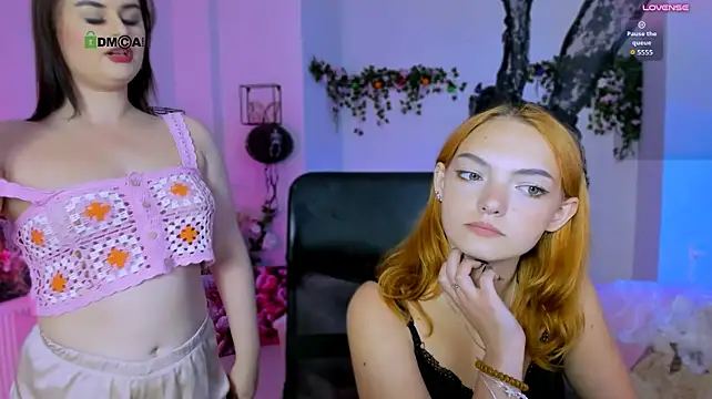 melody_sky_ Show in webcam