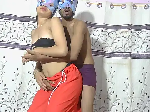 Tina_verma01 Adlı Modelin Web Kamerası Şovu