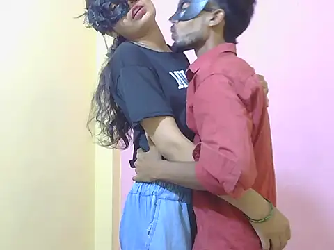 Tina_verma01 webkamerás műsora