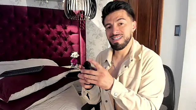 Liam_ashford Show in webcam