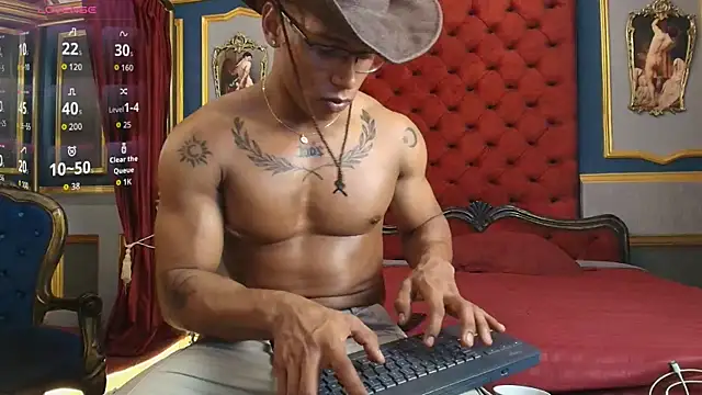 Show de NicolasStonee na webcam