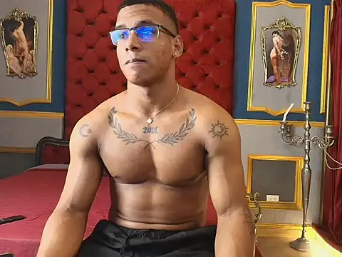 NicolasStonee's Webcam Show