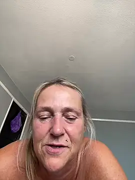 Blondnboujee53 Webcam-Show
