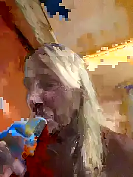 Blondnboujee53 Show in webcam
