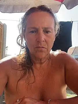 Blondnboujee53's Webcam Show