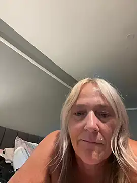 Show de Blondnboujee53 na webcam