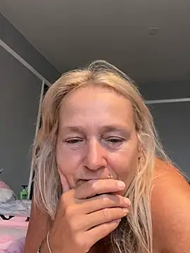 Show webcam de Blondnboujee53