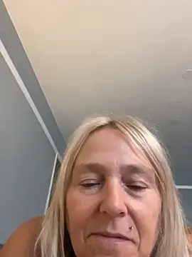 Blondnboujee53: вебкам-шоу
