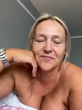 Blondnboujee53 Webcam-Show