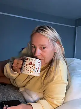 Show webcam de Blondnboujee53
