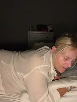 Blondnboujee53 Adlı Modelin Web Kamerası Şovu