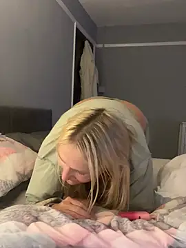 Blondnboujee53 Webcam-Show