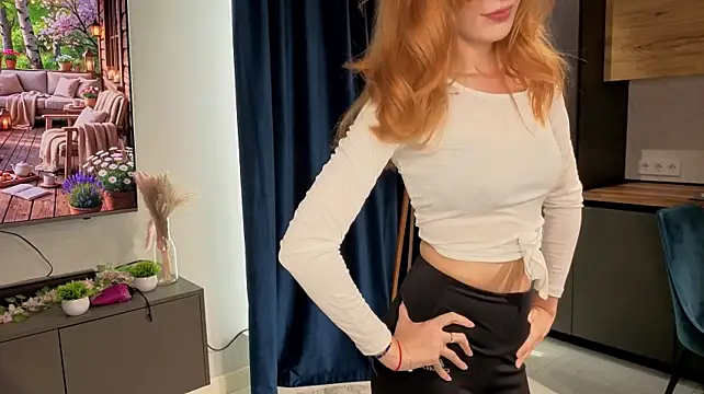 Show modela DeaneDenicola na web-kameri