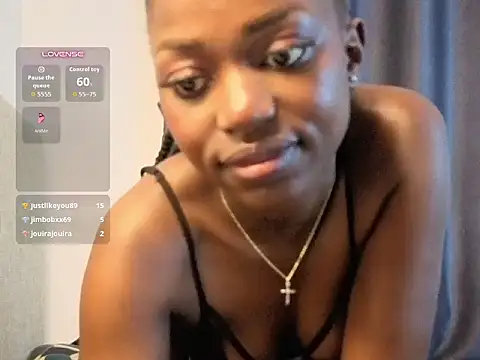 Tasha_1 élő XXX-chatje
