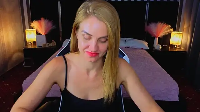 GabriEllla_4U's Webcam Show