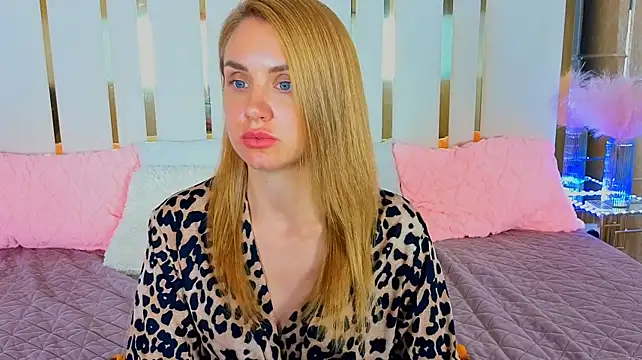 GabriEllla_4U Adlı Modelin Canlı XXX Sohbeti