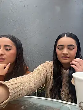 AntonellaaFerrer_ Pertunjukan Webcam