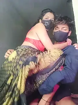 Romantic-couple10 Pertunjukan Webcam