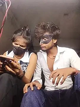 Romantic-couple10 Pertunjukan Webcam