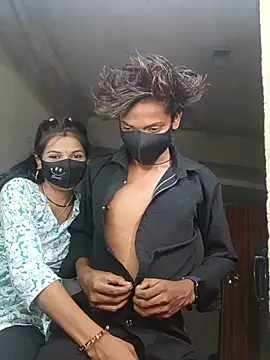 Romantic-couple10 Show in webcam