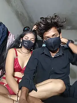 Romantic-couple10 Show Webcam