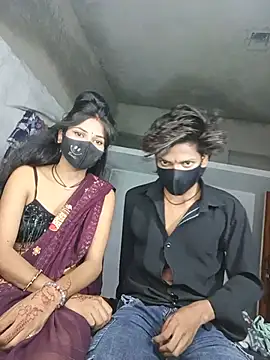 Romantic-couple10 Show in webcam