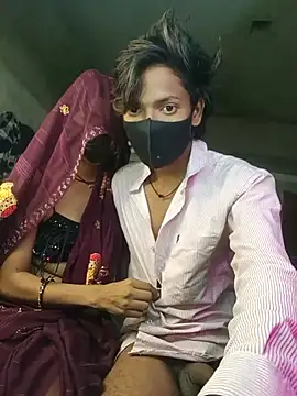Romantic-couple10 网络视讯表演
