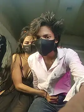 Romantic-couple10 网络视讯表演